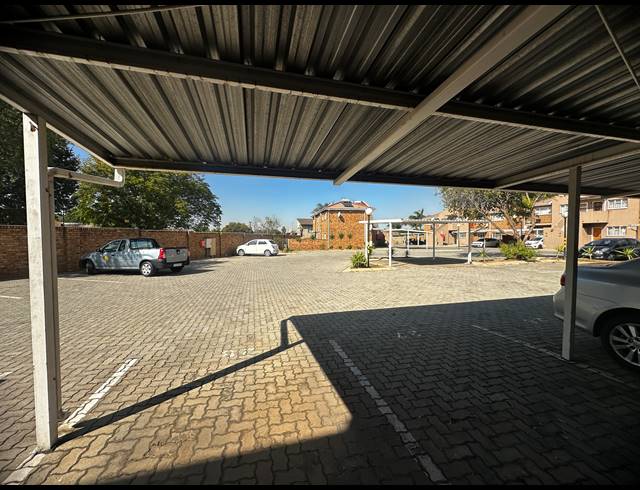 2 BEDROOM SECTIONAL TITLE FOR SALE IN DALPARK